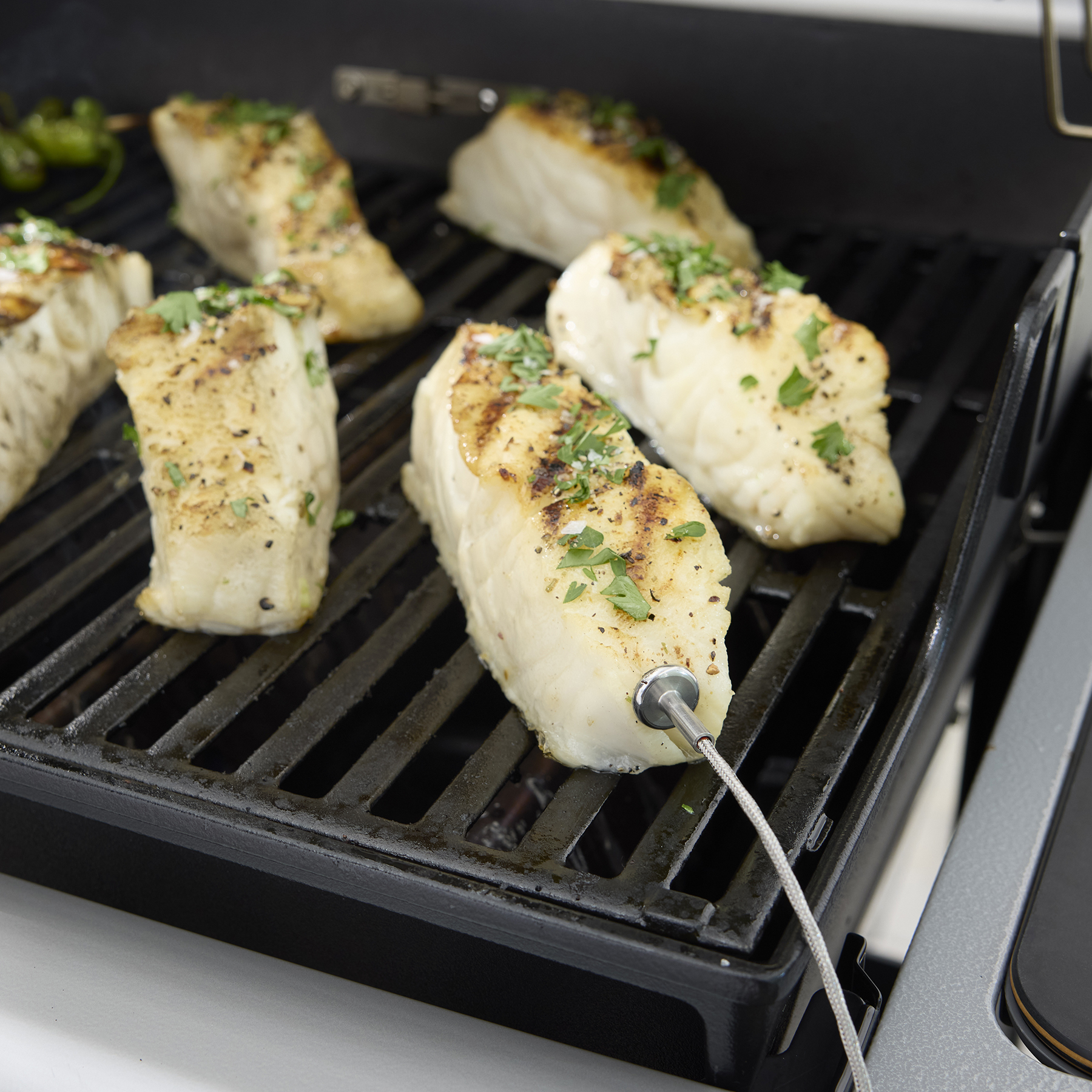 Spirit® EX-325 Smart Gas Grill (Natural Gas)